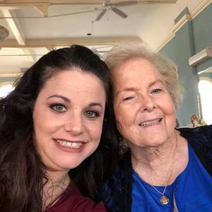 Meet your Posher, Carolyn